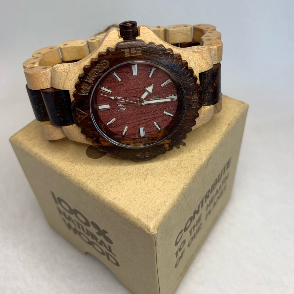 WeWood 100% Natural wood men’s watch.